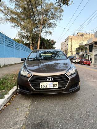 HYUNDAI HB20 1.0 COMFORT 12V FLEX 4P MANUAL